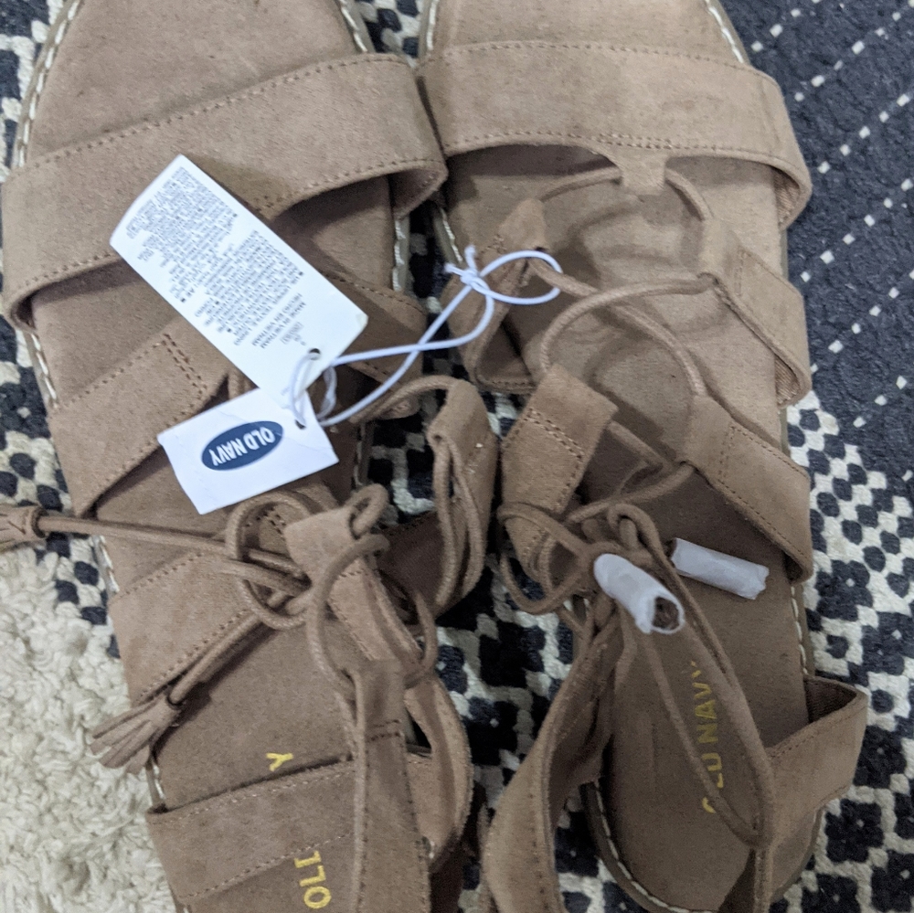 NWT Old Navy gladiator sandals ankle tie 9